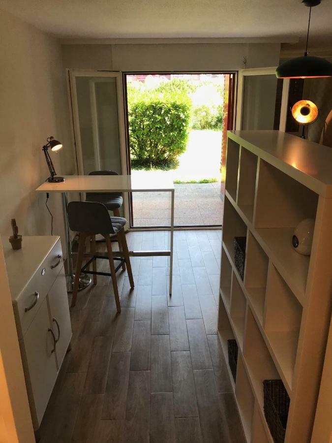 Large Studio Near Epfl And Lausanne City Center Ecublens  외부 사진